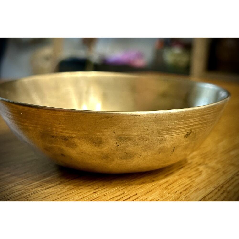 Vintage Hand Hammered Tibetan Antique ManiPuri Singing Bowl 4.8" Yoga Meditation